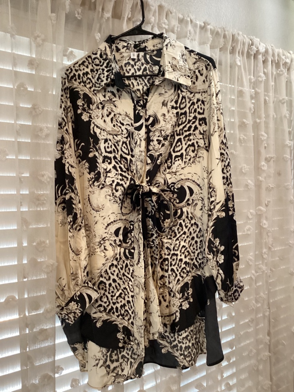 One Size Women’s Tie in front Blouse